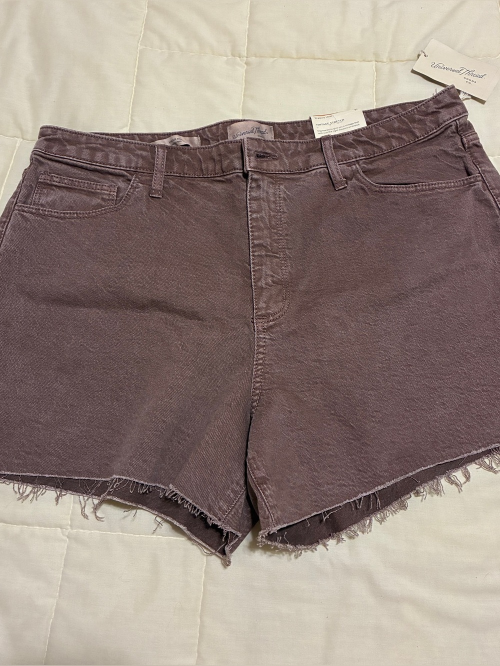 Women’s Universal Threads Vintage Midi Shorts in Sandpiper Brown Size 16 NWT